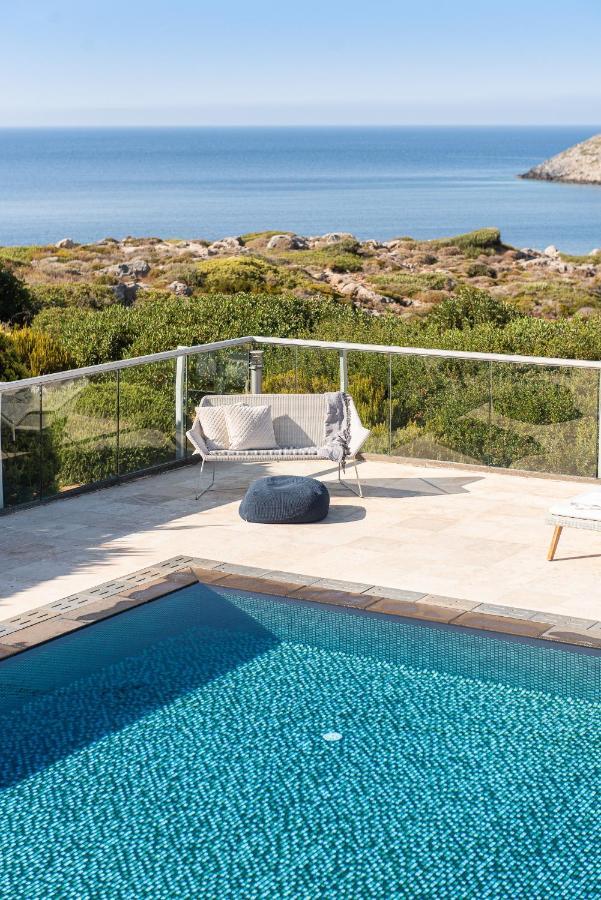 Magnifique Villa Avec Piscine Au Bord De Mer Chorafakia Eksteriør bilde