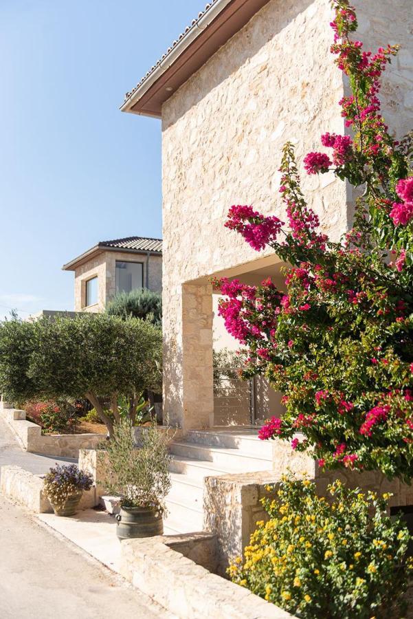 Magnifique Villa Avec Piscine Au Bord De Mer Chorafakia Eksteriør bilde
